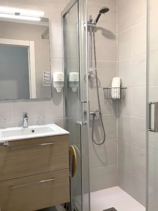 Pension Donostiarra San Sebastian 2*,  Spain