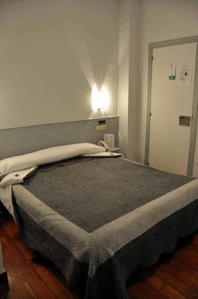 Pension Donostiarra San Sebastian Guest house